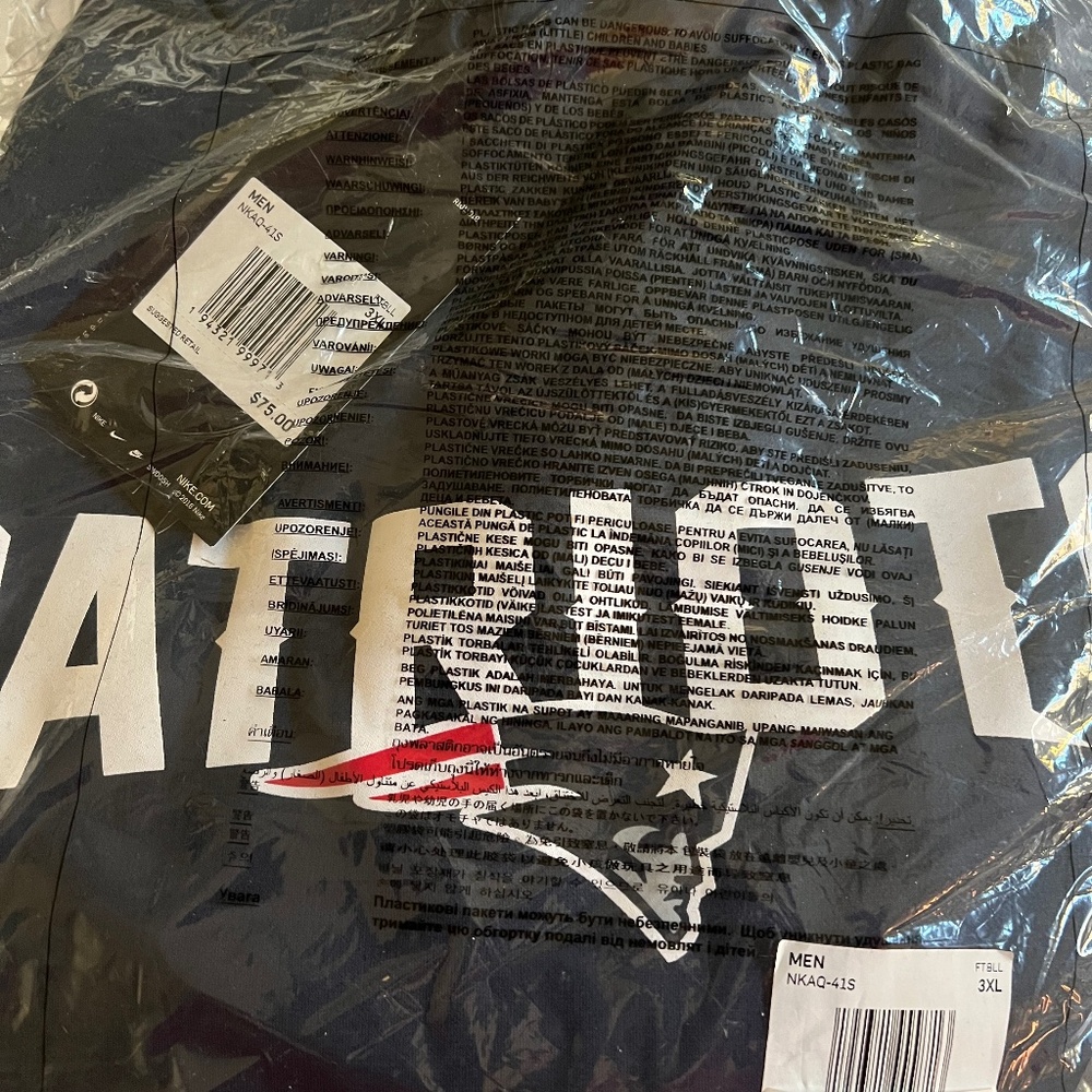Brand New Nike New England Patriots Hoodie W/Tags